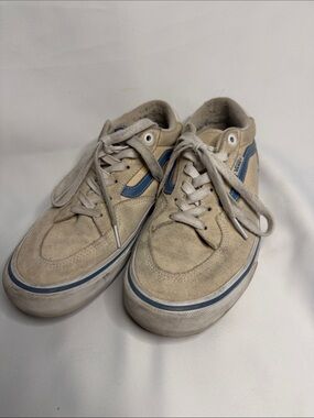 Vans Men’s Low-Top Suede Sneakers in Beige with Blue Stripe
